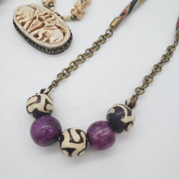 Lot of Vintage Carved Bone or Plastic Necklaces and Bracelets from India? - Picture 3 of 15